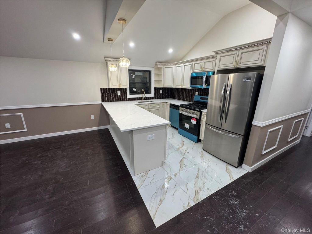 16720 140th Avenue, Jamaica, NY 11434