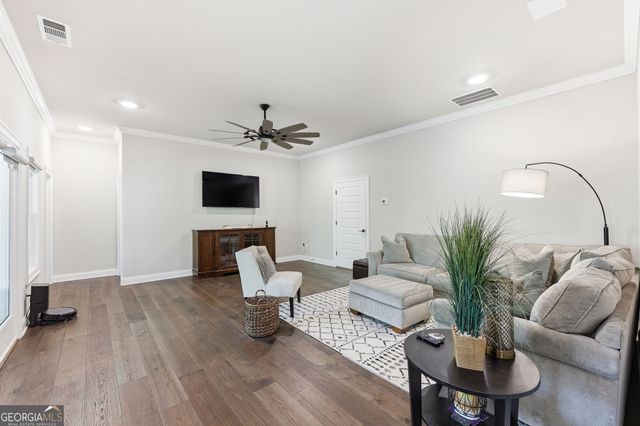 7162 Bluebird Cove, Gainesville, GA 30506
