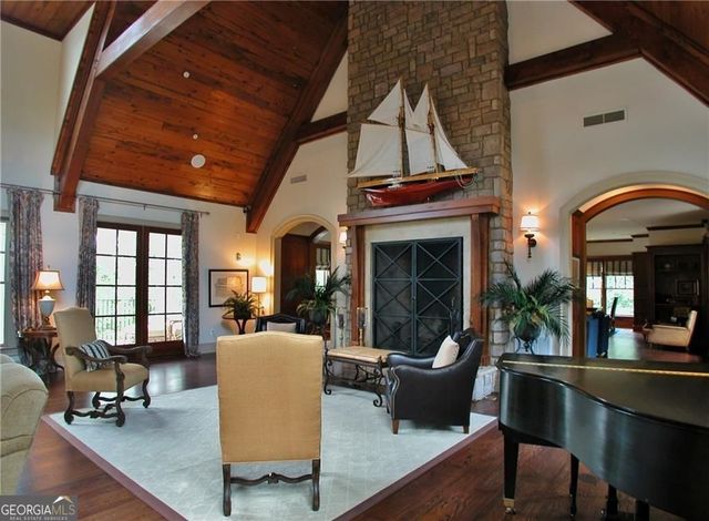 7162 Bluebird Cove, Gainesville, GA 30506