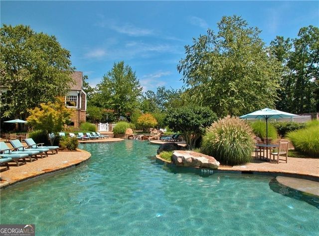 7162 Bluebird Cove, Gainesville, GA 30506