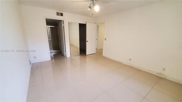 9055 Wiles Rd 103, Coral Springs, FL 33067