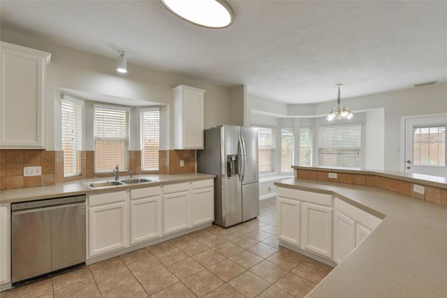 15707 Sandisfield Lane, Houston, TX 77084