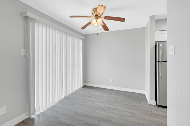 18519 Egret Bay Boulevard 1803, Webster, TX 77058