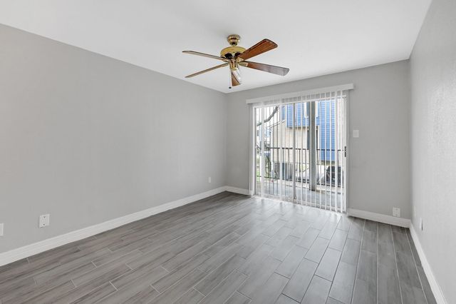 18519 Egret Bay Boulevard 1803, Webster, TX 77058