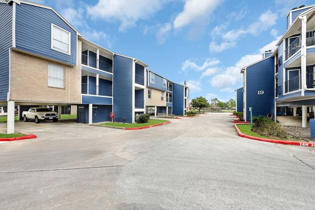 18519 Egret Bay Boulevard 1803, Webster, TX 77058