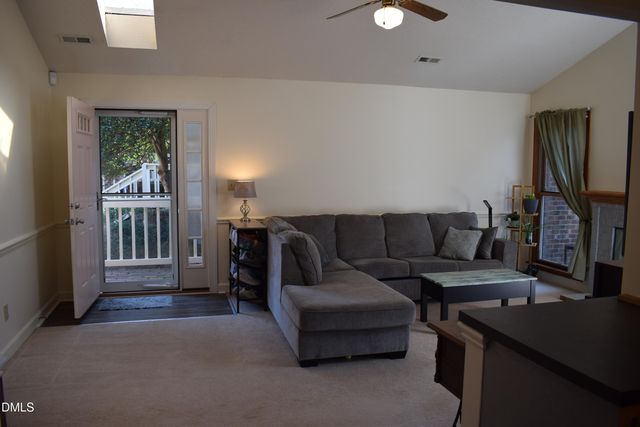 5500 Fortunes Ridge Drive Apt 85c, Durham, NC 27713