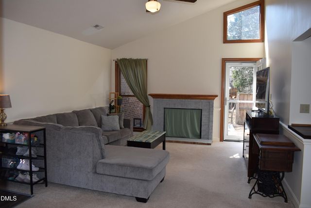 5500 Fortunes Ridge Drive Apt 85c, Durham, NC 27713