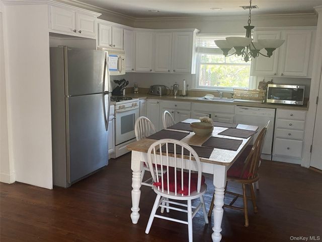 300 Lewis Walk, Cherry Grove, NY 11782