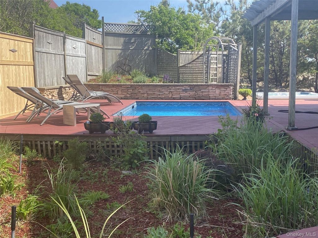 300 Lewis Walk, Cherry Grove, NY 11782