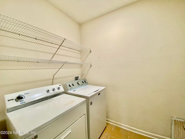 5663 GREENLAND Road 304, Jacksonville, FL 32258