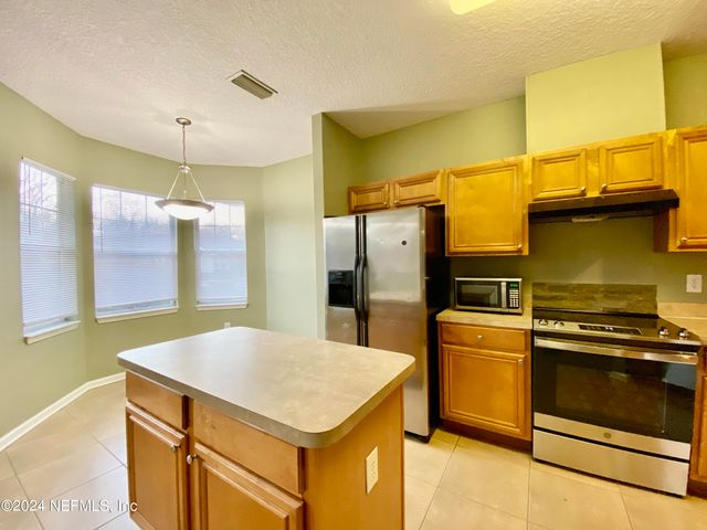 5663 GREENLAND Road 304, Jacksonville, FL 32258