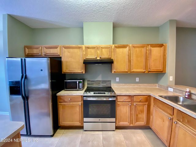 5663 GREENLAND Road 304, Jacksonville, FL 32258