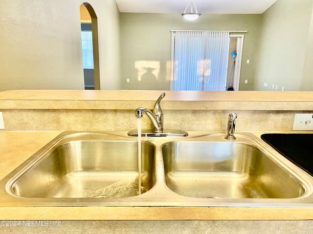 5663 GREENLAND Road 304, Jacksonville, FL 32258
