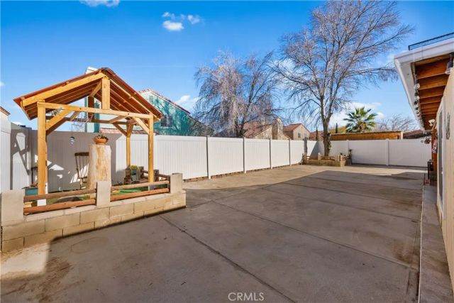 1733 E Norberry, Lancaster, CA 93535