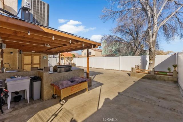 1733 E Norberry, Lancaster, CA 93535