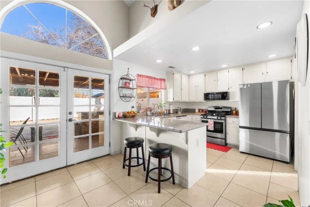 1733 E Norberry, Lancaster, CA 93535