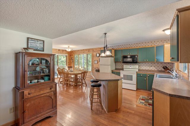 36587 Harbor Trail, Pequot Lakes, MN 56442