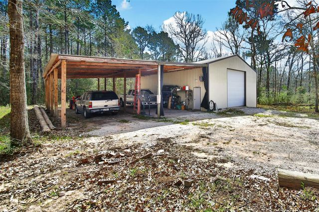 21 Twin Forks Drive, Willis, TX 77378