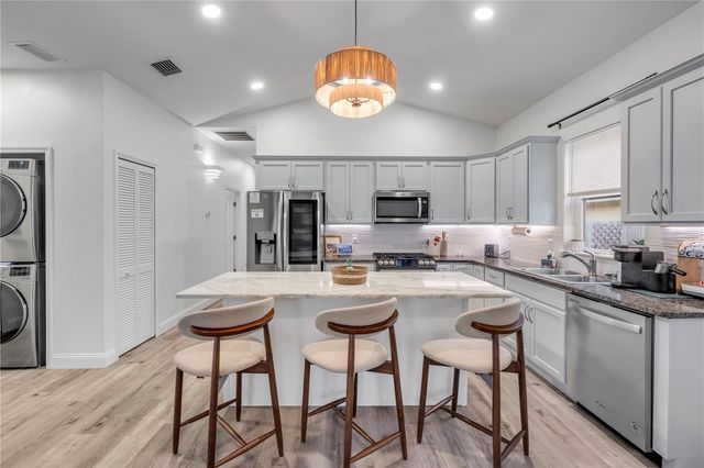 14 SEMINOLE AVENUE, Palm Coast, FL 32137