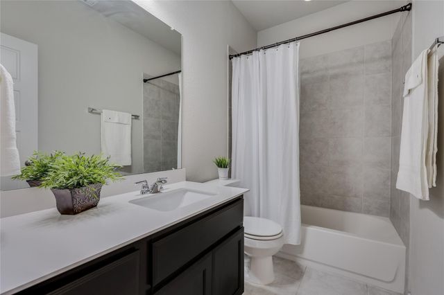 21711 Crystal WAY, Lago Vista, TX 78645