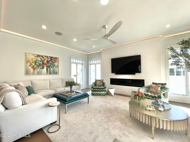 285 W Second Street, Ocean Isle Beach, NC 28469