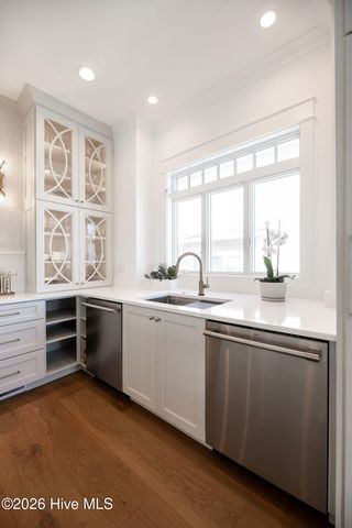 285 W Second Street, Ocean Isle Beach, NC 28469