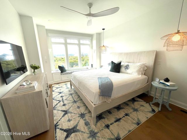 285 W Second Street, Ocean Isle Beach, NC 28469