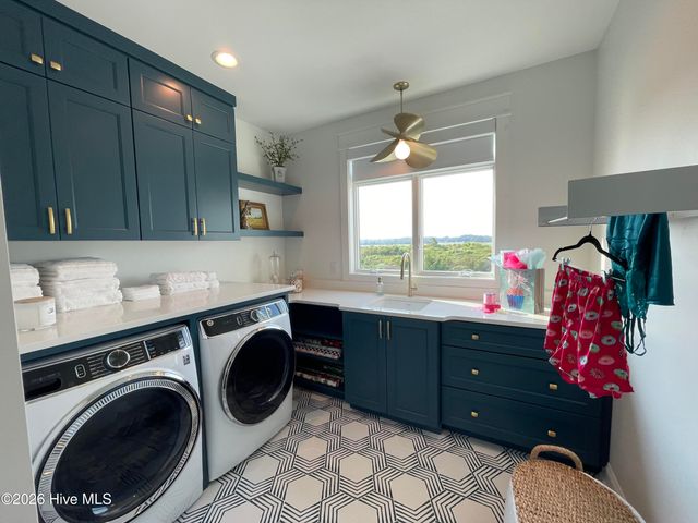 285 W Second Street, Ocean Isle Beach, NC 28469
