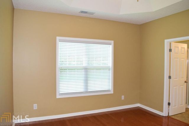 35 Bedford Park Drive, Newnan, GA 30263