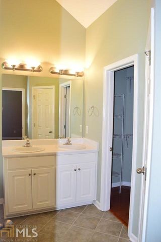 35 Bedford Park Drive, Newnan, GA 30263
