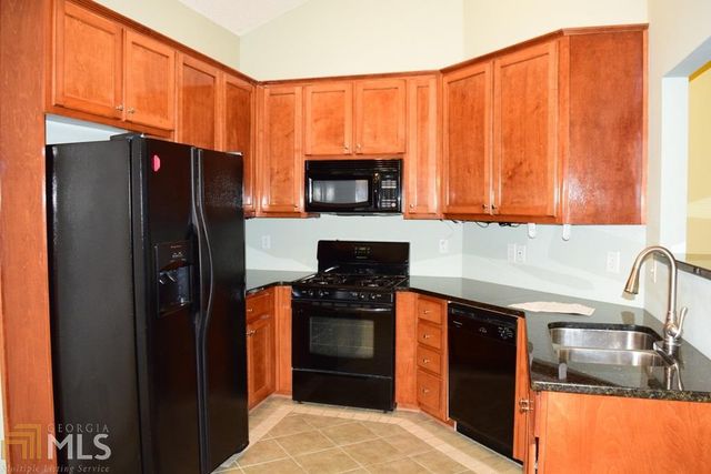35 Bedford Park Drive, Newnan, GA 30263