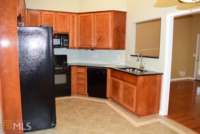 35 Bedford Park Drive, Newnan, GA 30263