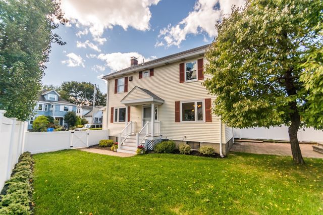 17 Hamblin Road, Waltham, MA 02453