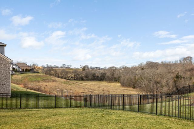 354 Tulley Ct, Nolensville, TN 37135