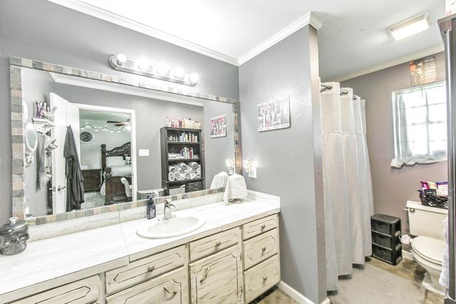 219 Mary Beth Avenue, Houma, LA 70364