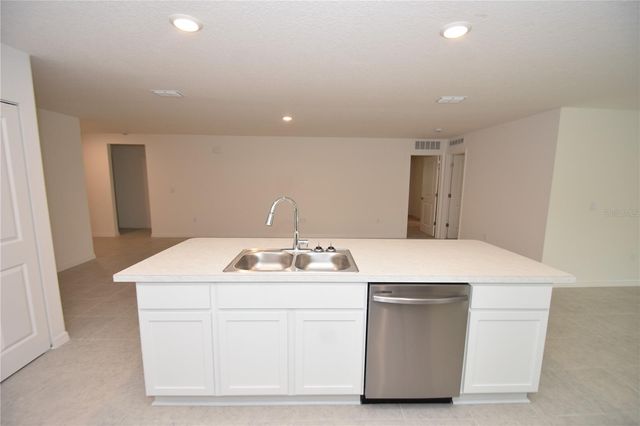 5 LLESTONE PATH, Palm Coast, FL 32164