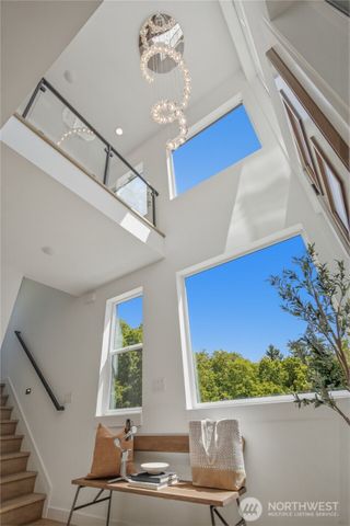 5720 NE 65th Street, Seattle, WA 98115