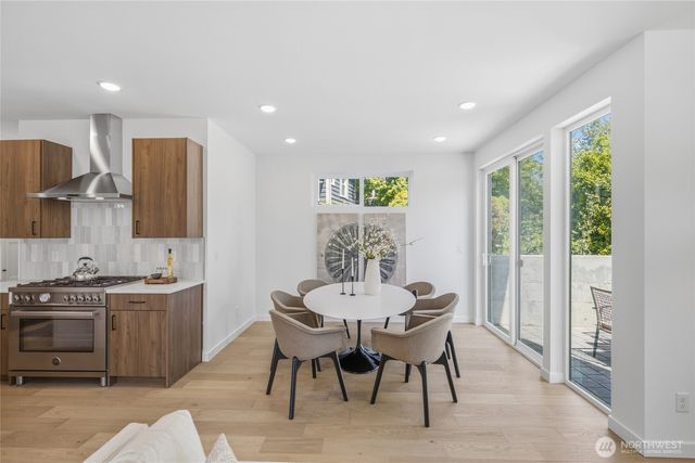 5720 NE 65th Street, Seattle, WA 98115
