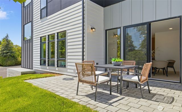 5720 NE 65th Street, Seattle, WA 98115