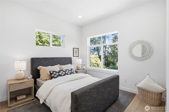 5720 NE 65th Street, Seattle, WA 98115