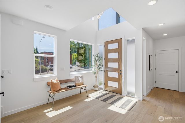 5720 NE 65th Street, Seattle, WA 98115