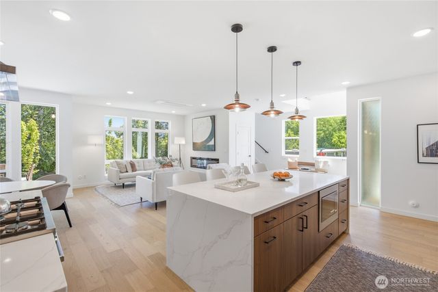 5720 NE 65th Street, Seattle, WA 98115