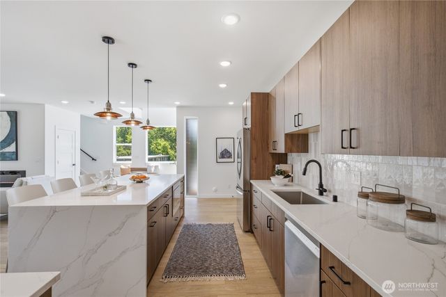 5720 NE 65th Street, Seattle, WA 98115