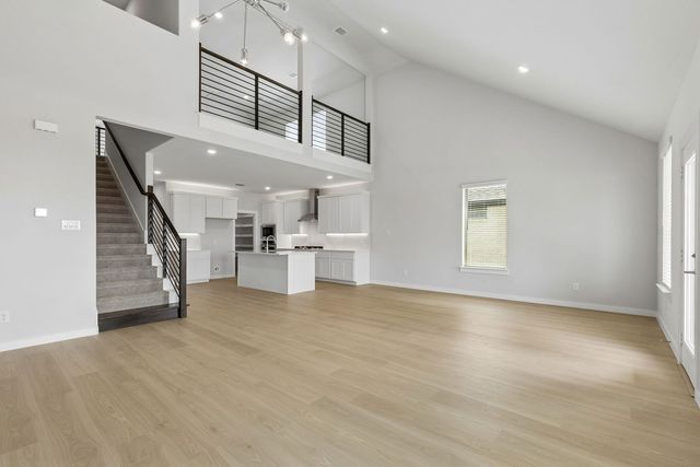 10605 Blakely Creek Road, Fort Worth, TX 76126