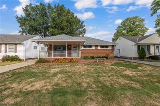 29519 Woodway Drive, Wickliffe, OH 44092