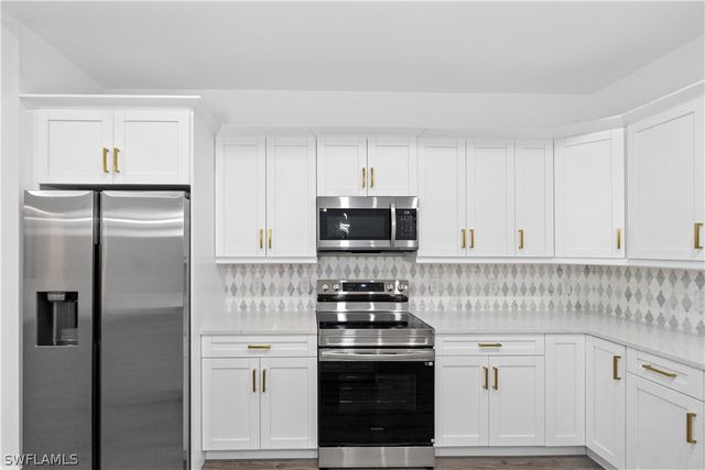 2714 24th ST W, Lehigh Acres, FL 33971