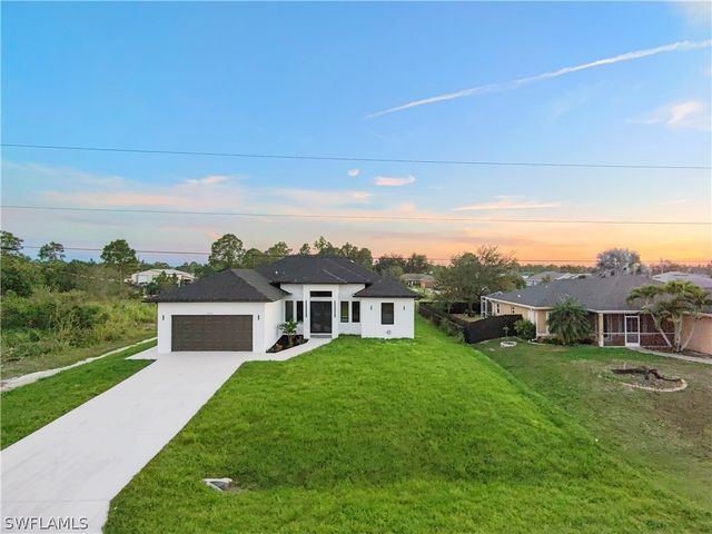 2714 24th ST W, Lehigh Acres, FL 33971