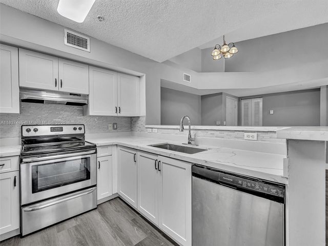 2071 Renaissance Blvd 303, Miramar, FL 33025