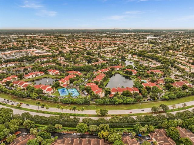 2071 Renaissance Blvd 303, Miramar, FL 33025