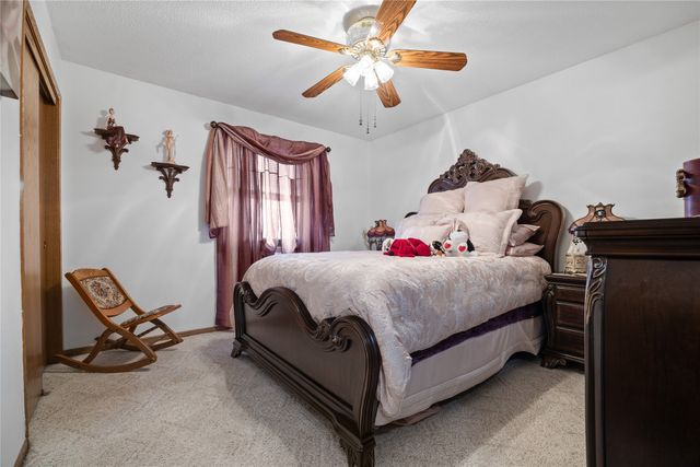 4010 SE 22nd Street, Des Moines, IA 50320